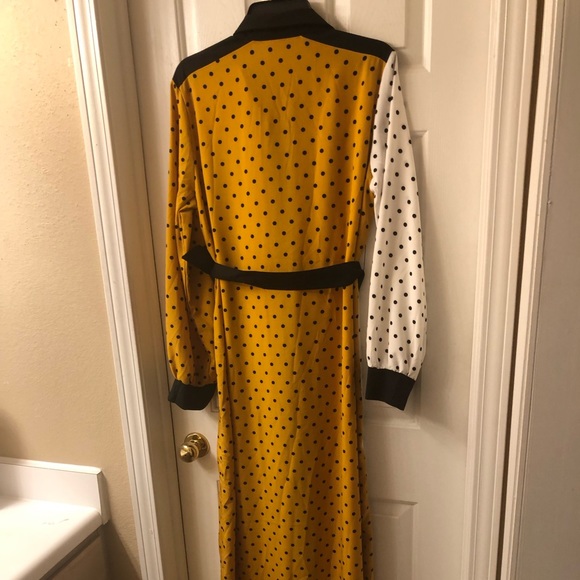 Black & gold dress - Picture 3 of 3